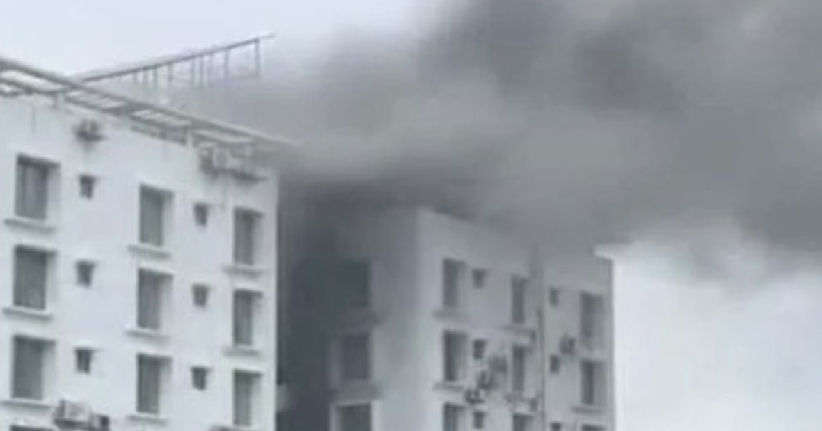 ধানমন্ডিতে একটি ভবনে অগ্নিকাণ্ড, নিয়ন্ত্রণে ৬ ইউনিট &raquo; DENTAL TIMES